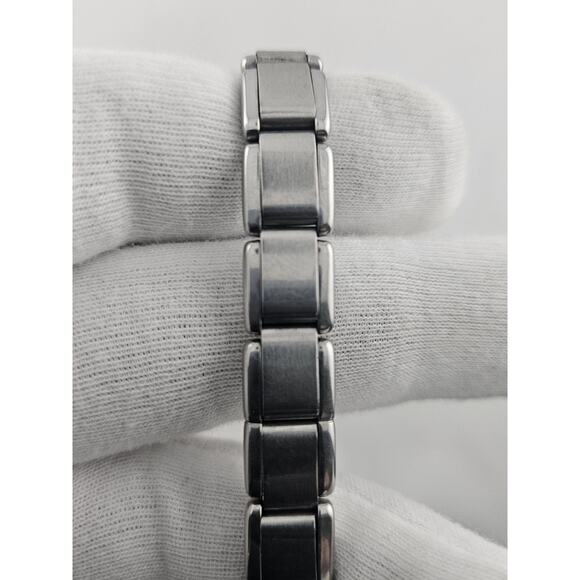 Ladies 1999 Bulova Caravelle Rare Vintage Expando Band Very Nice Germany Runs main image 6